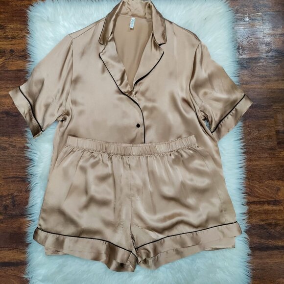 Intimissimi Soft Satin Piping Trim Short Sleeve Shirt & Shorts Pajama Set Size L - Picture 2 of 16